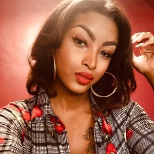 Meet your Posher, Yelitza